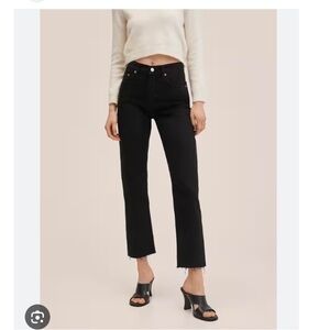 Like New MNG Havana Size 6 Cotton Raw Hem Jeans Black Straight High Waist Crop